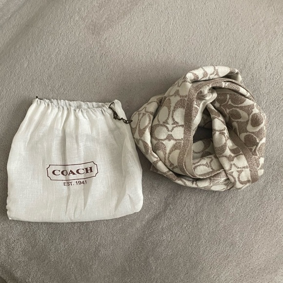 Coach Signature Logo Knit Muffler - Picture 8 of 8